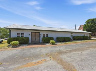 212 E Washington Ave, Pierce City, MO 65723