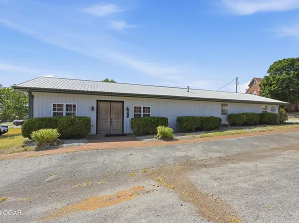 212 E Washington Ave, Pierce City, MO 65723
