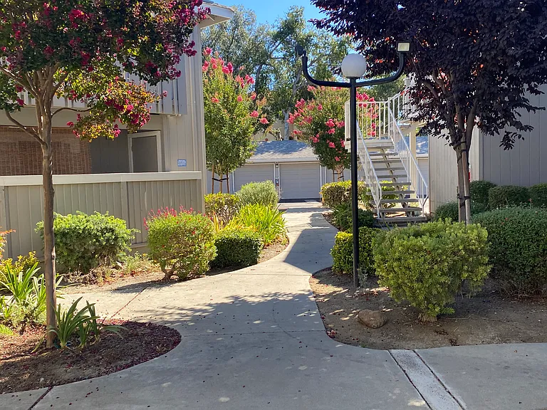 85H Rancho Dr — Photo 22