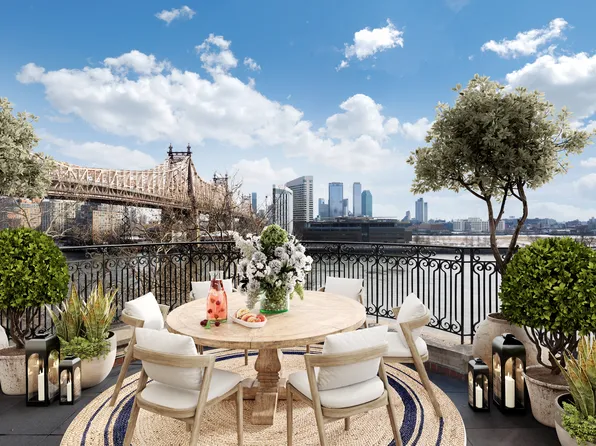 7 Sutton Square image 9 of 18