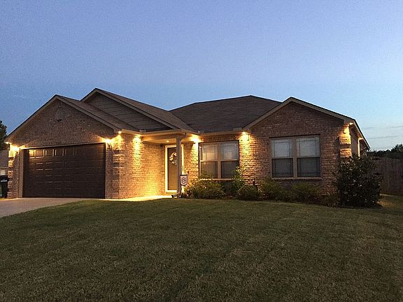 2nd image of 5401 Pin Oak Ln