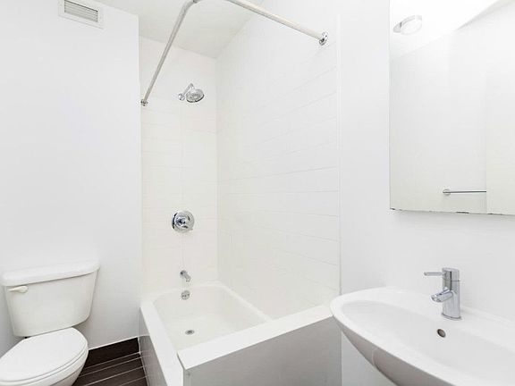 4th image of 212 W 91st St APT 708
