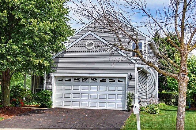 1st image of 1934 Grosse Pointe Ct