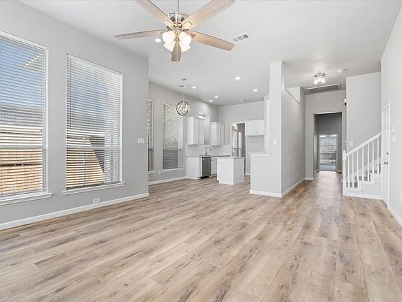 5th image of 2508 Black Canyon Dr