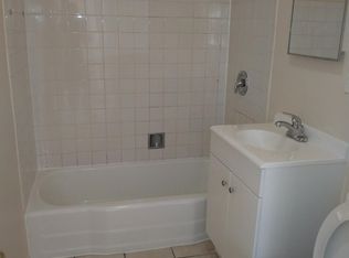 11 N Dryden Pl #2729240, Arlington Heights, IL 60004