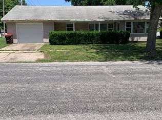 365 E Hurst St, Bushnell, IL 61422