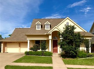 208 Turner Cir, Granbury, TX 76048