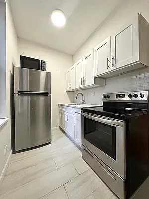 Rented by Oxford Property Group | media 6