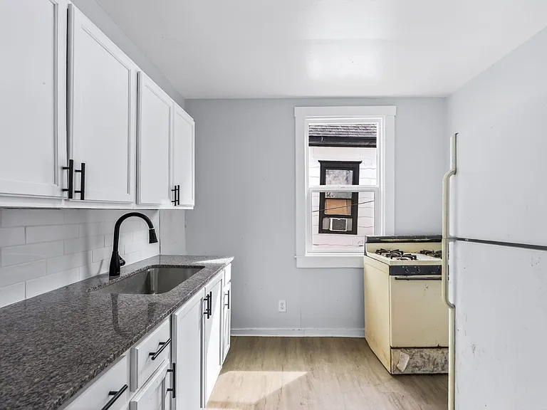 1046 Ann Ave #2 — Photo 14