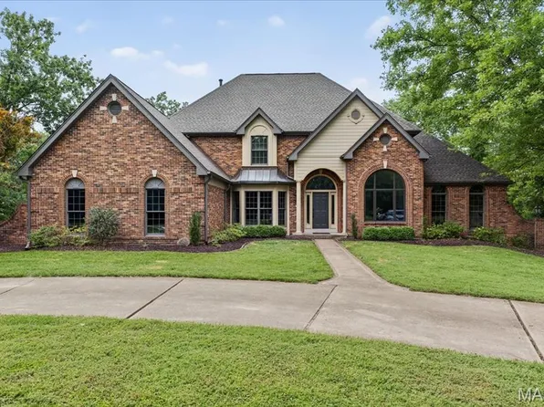 6210 Deer Hollow Ct, Saint Louis, MO 63129