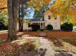 903 E 2nd Ave, Monmouth, IL 61462