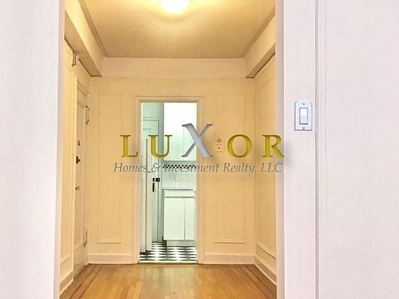 4th image of 201 W 77th St APT 10F