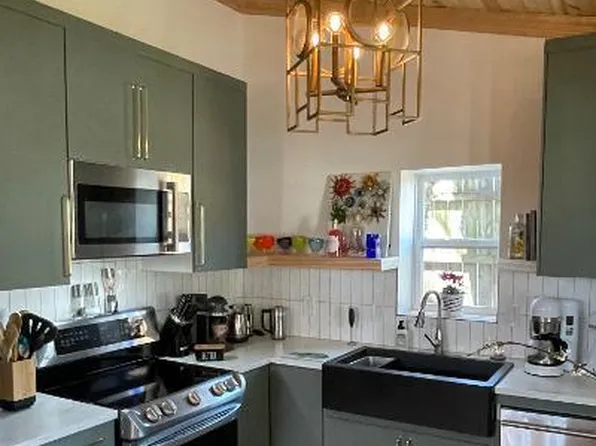 1116 W 7th St, Dallas, TX 75208