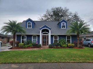 192 Macque Dr, Harahan, LA 70123