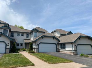 1203 Lakeshore Park Pl, Marquette, MI 49855