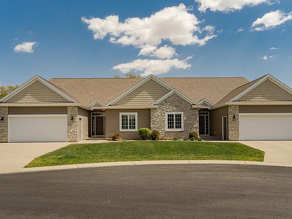 2nd image of 2824 Ivory Rd NE