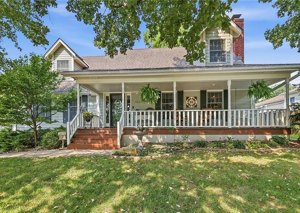 1st image of 5326 Spring Ave