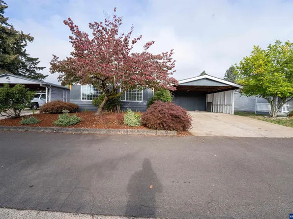 3800 S Mountain View Dr SE Unit 77, Albany, OR 97322
