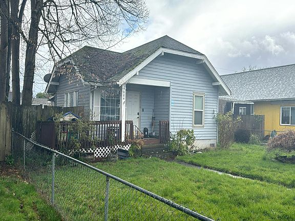 3rd image of 526 16th Ave