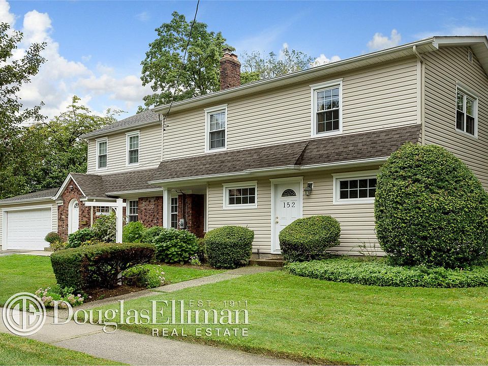 1st image of 152 Nassau Ave