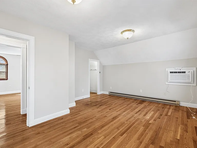1 Oak Grove Ct #1 — Photo 16