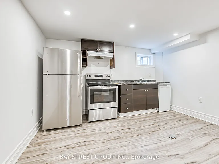 99 Cherrywood Dr #BASEMENT — Photo 8
