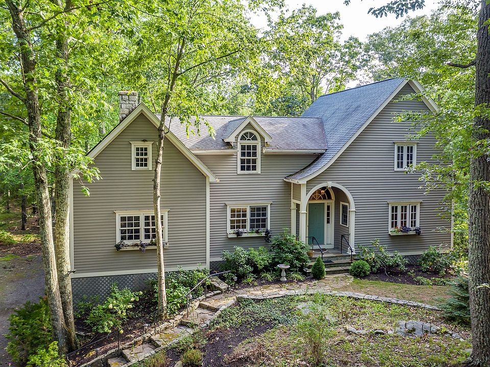 17 Farm Road