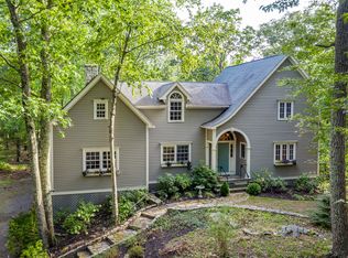 17 Farm Rd, Roxbury, CT 06783