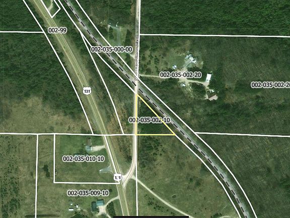 3rd image of Old Mackinaw Trl