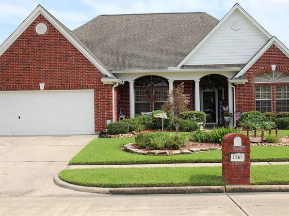 1510 Watson Dr, Deer Park, TX 77536