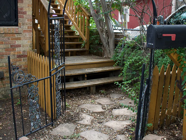 1632 W Olmos Dr #2 — Photo 20
