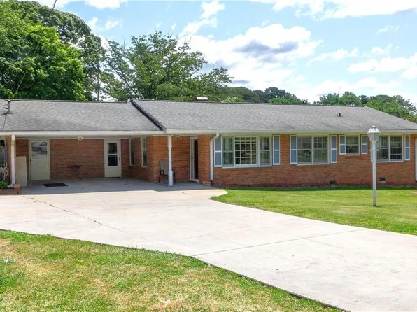 6476 Katie Ln, Morrow, GA 30260