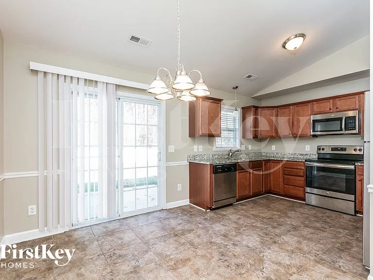 5810 Sycamore Glen Rd — Photo 6