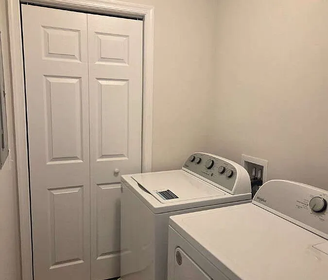 3011 Locust Grove Ct #6 — Photo 16
