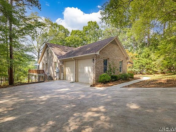 4th image of 139 Persimmon Ln