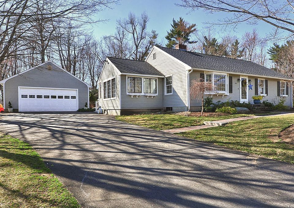 445 Green St, Northborough, MA 01532 Zillow