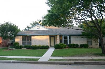 1st image of 641 Phillips Dr