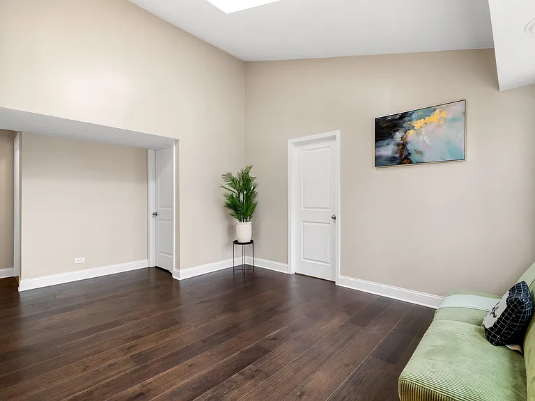 424 W Avery St — Photo 21