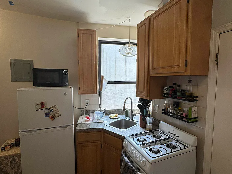 212 Avenue B #15 — Photo 14