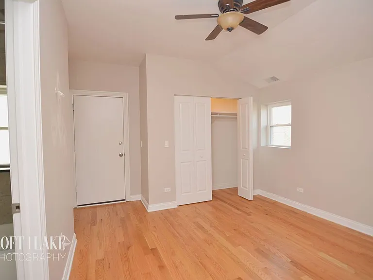 1739 W 18th St — Photo 17