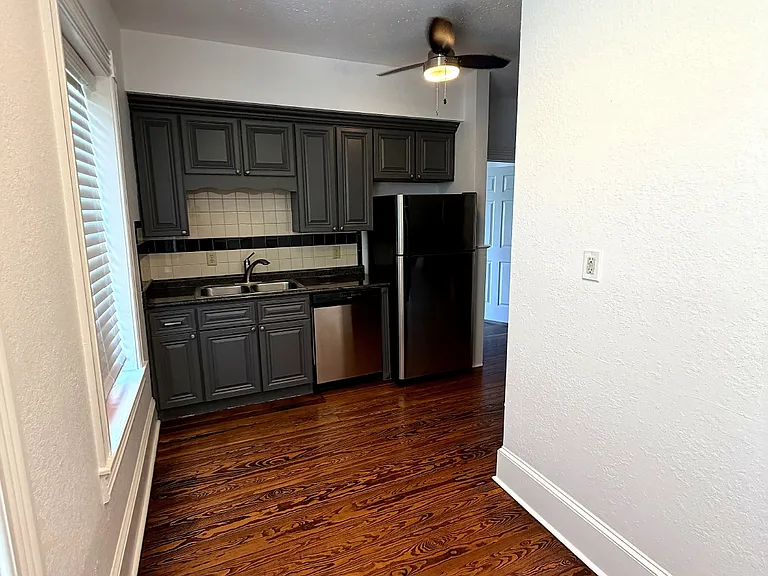 616 E Gwinnett St — Photo 6