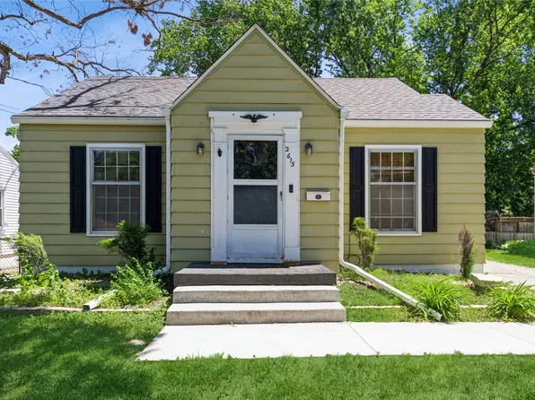 2615 34th St, Des Moines, IA 50310