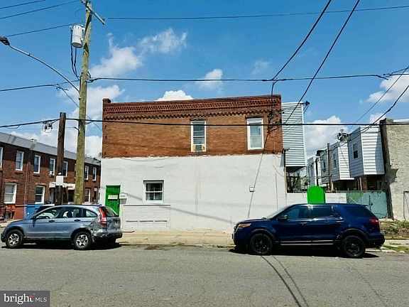 2nd image of 2555 S Fairhill St