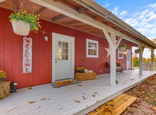 499 Black Coyote Trl, Galena, MO 65656