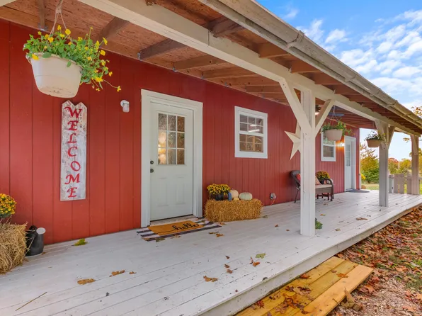 499 Black Coyote Trail, Galena, MO 65656