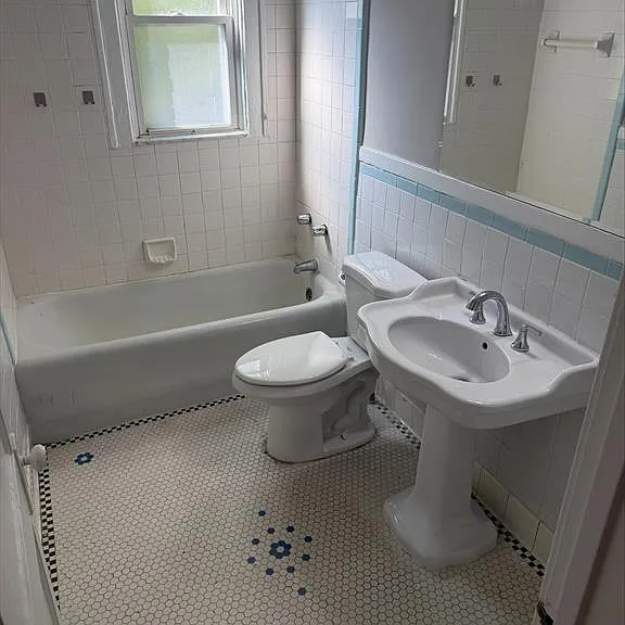 900 Nottingham Rd #2 — Photo 5