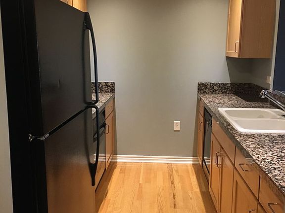 5th image of 300 W 11th Ave Unit 7B