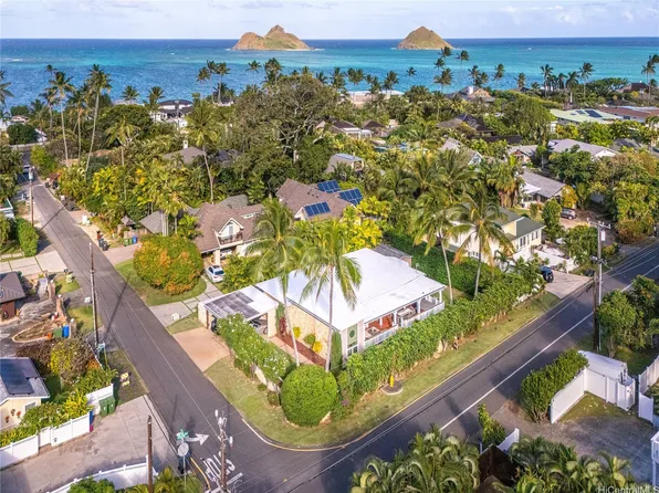 1206 Aalapapa Dr #A, Kailua, HI 96734