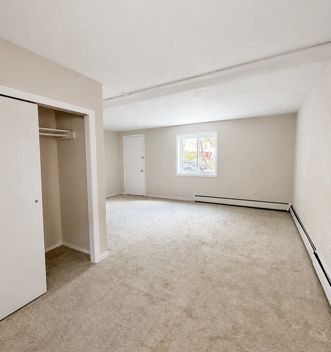 Studio, $1,800 — Photo 3