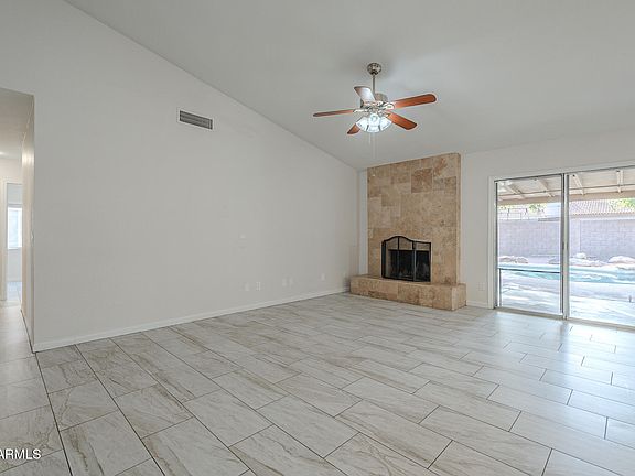5th image of 1225 E SAN ANGELO Avenue